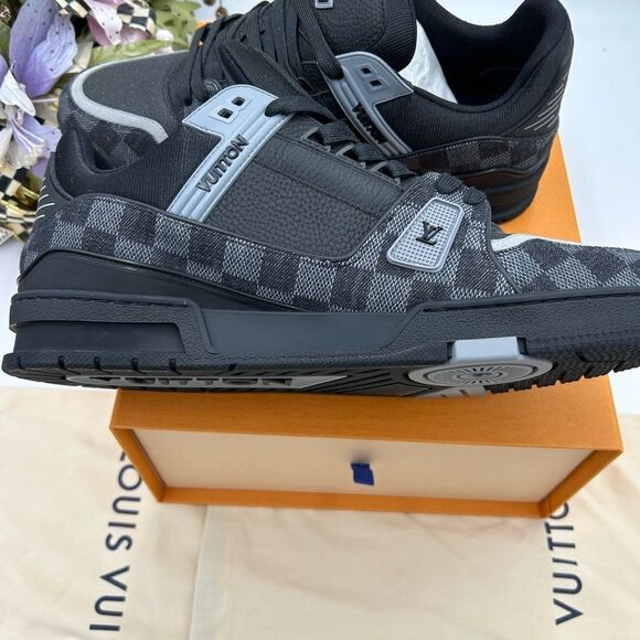Men’s Louis Vuitton Damier 2024 trainer sneakers size 11 fits 13 US made Italy - Picture 11 of 12